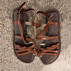 Time and Tru brown sandals